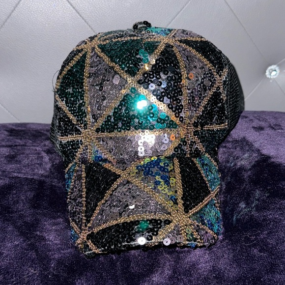Accessories - Bling NWOT Green and Silver Baseball Hat